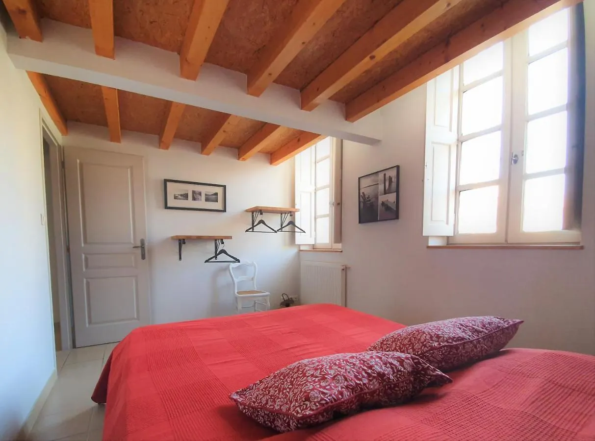 Maison De Village Facon Loft, Avec Cour Et Airco, Dans Le Centre Historique L'Isle-sur-la-Sorgue 0*,  France